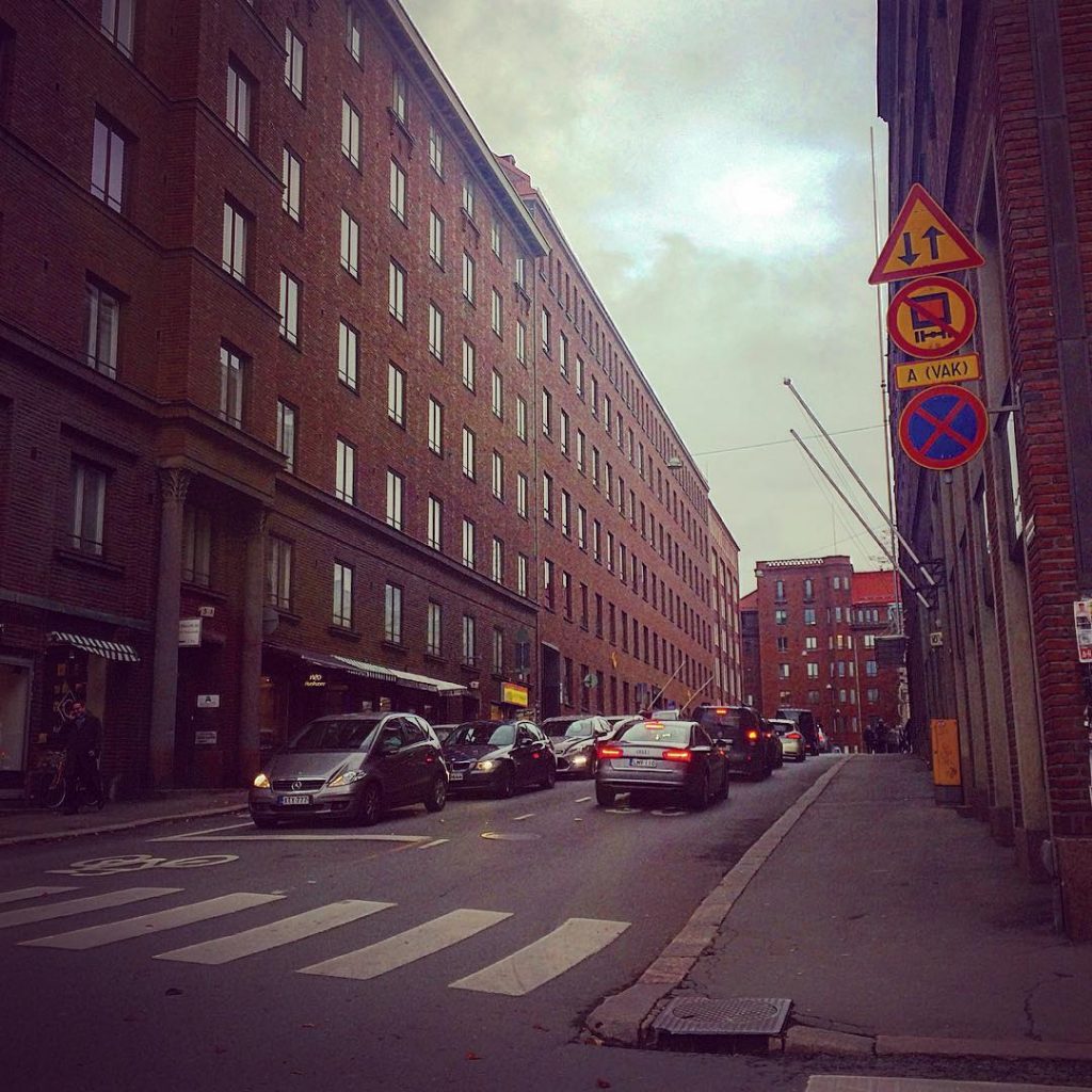 Another rainy morning... Let's do this! Hello Thursday! #morning #earlybird #earlymorning #walkwithme #followme #helsinki #visithelsinki #myhelsinki #photographer #photooftheday #architecturelovers #traffic #citycenter #cars #instagood #instadaily #instagram #igdaily #rainyday #cloudy