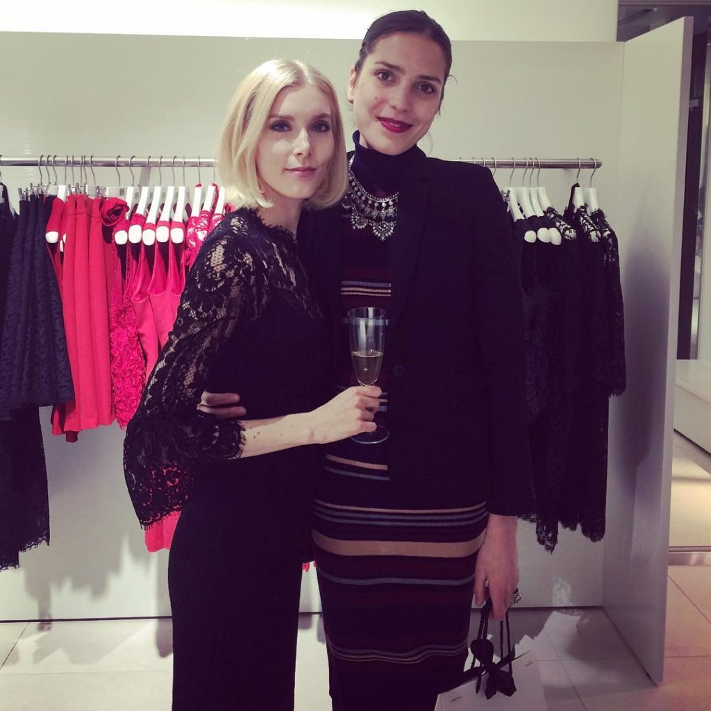 It was a great day today and I was happy to finish my evening by visiting an in-store event at @andiataofficial and it was such a pleasure to meet this gorgeous and elegant lady @styleplaza ! #november #andiata #andiatastore #helsinki #shoppinginhelsinki #evening #events #entrepreneur #bloggersgetsocial #instagood #instadaily #instagram #onthego #womensfashion #photographer #photooftheday