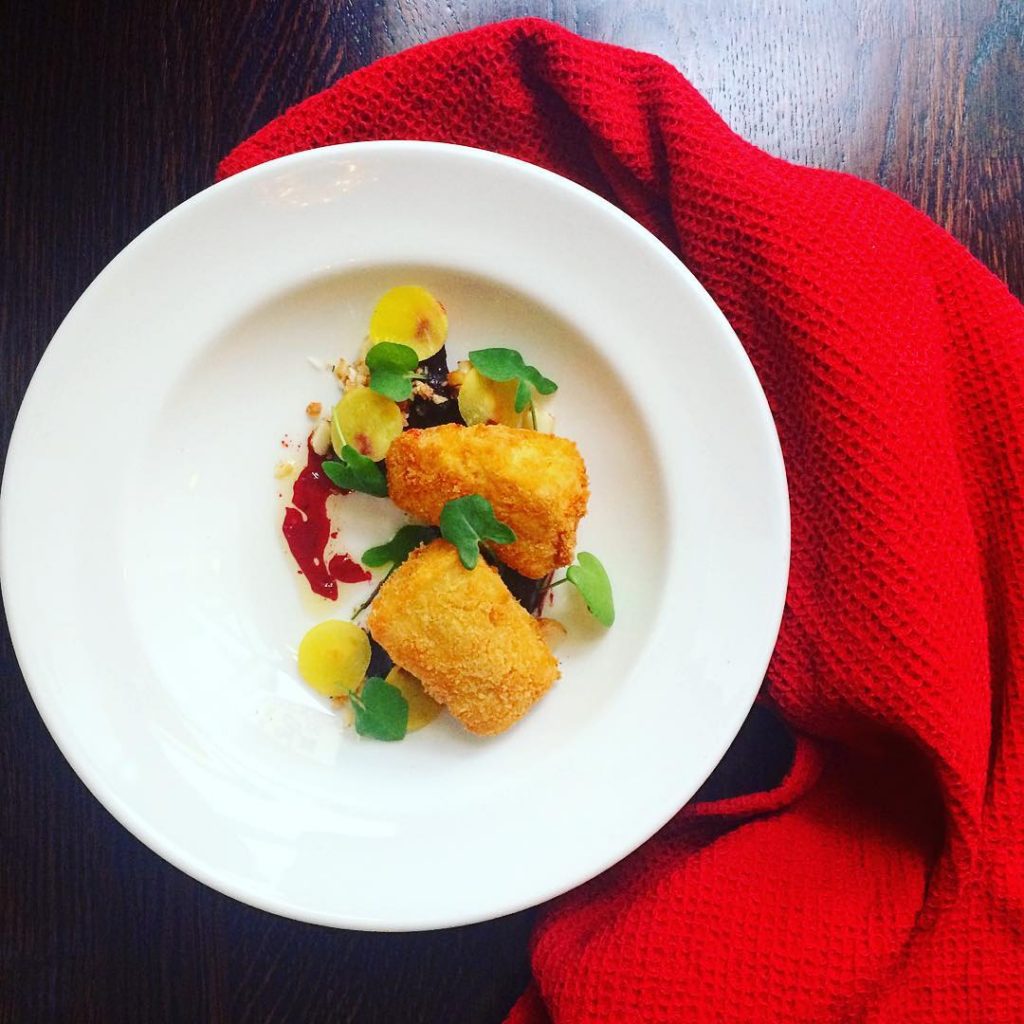 That was a delicious #starter #starterdish at @pastishelsinki ! Read all about their Fall/Winter menu tomorrow on the blog. #photooftheday #photographer #foodphotography #flatlay #lunch #fromwhereistand #followme #instafood #instagood #instadaily #delicious #cheese #beets #red #colorful #inspiring #goodfood #foodie #igdaily #igers #entrepreneur #influencer #pastis #helsinkirestaurants #heleats